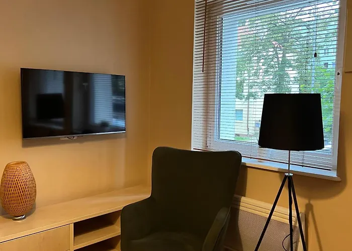 Przy Parku Centralnym 2 *